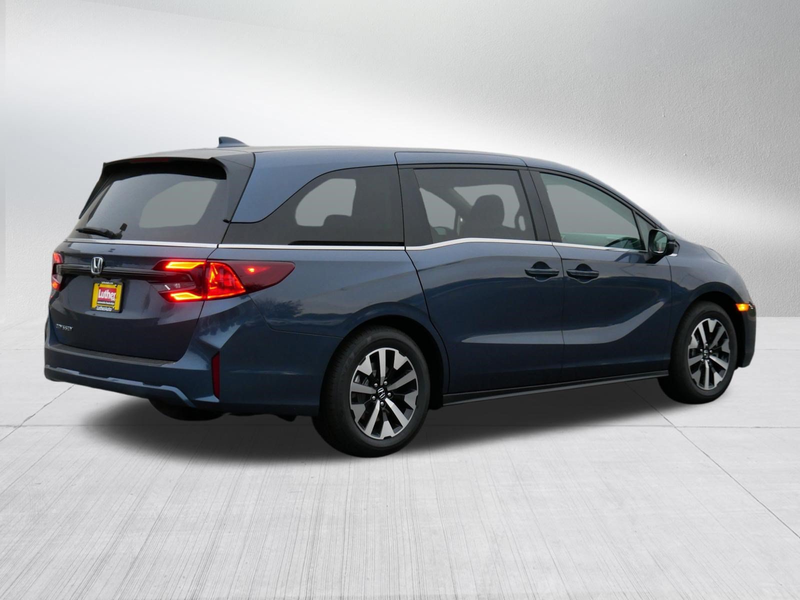 New 2027 Honda Odyssey EX-L image 7