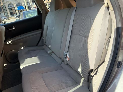 Used 2015 Nissan Rogue S w/ Convenience Package FWD image 7