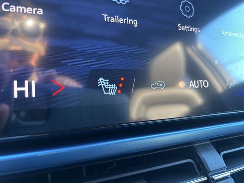 New 2026 Chevrolet Equinox EV LT w/ LPO, Blackout Package FWD image 31
