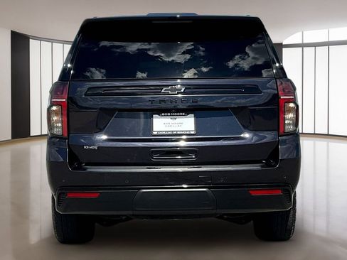 Used 2024 Chevrolet Tahoe Z71 w/ Z71 Off-Road Package AWD/4WD image 4