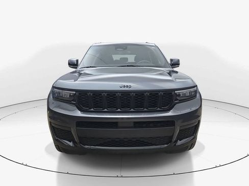 Used 2023 Jeep Grand Cherokee L Laredo AWD/4WD image 12