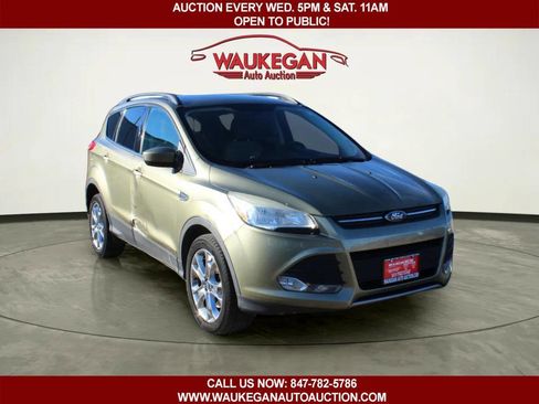 Used 2014 Ford Escape SE w/ Equipment Group 201A image 3