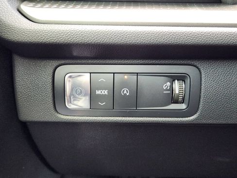 Certified 2024 Chevrolet Traverse LT w/ Midnight/Sport Edition FWD image 22