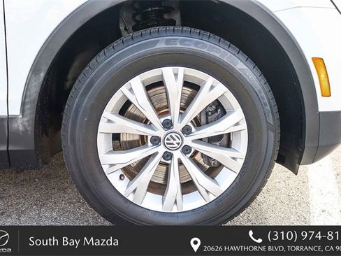 Used 2018 Volkswagen Tiguan S image 11