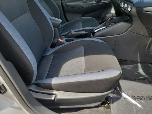 New 2025 Nissan Versa SV w/ Trunk Package FWD image 29