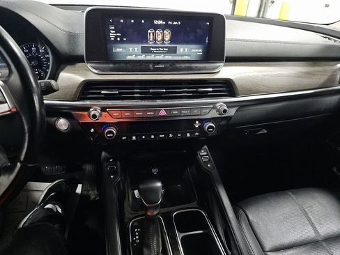 Used 2022 Kia Telluride EX w/ EX Premium Package image 4