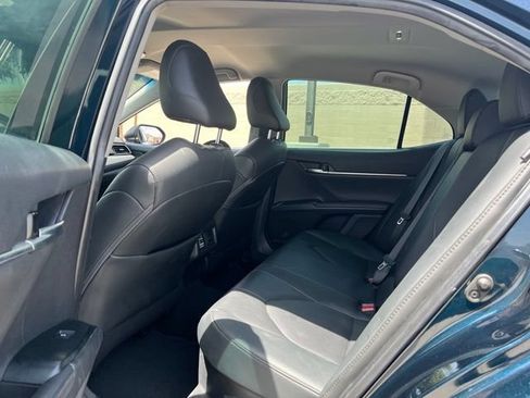 Used 2020 Toyota Camry XLE w/ Carpet Mat Package FWD image 23