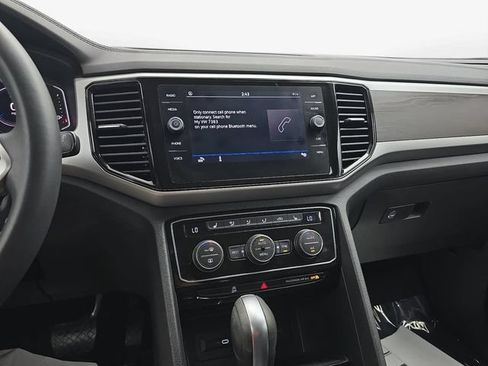 Used 2023 Volkswagen Atlas SE w/ Panoramic Sunroof Package FWD image 20