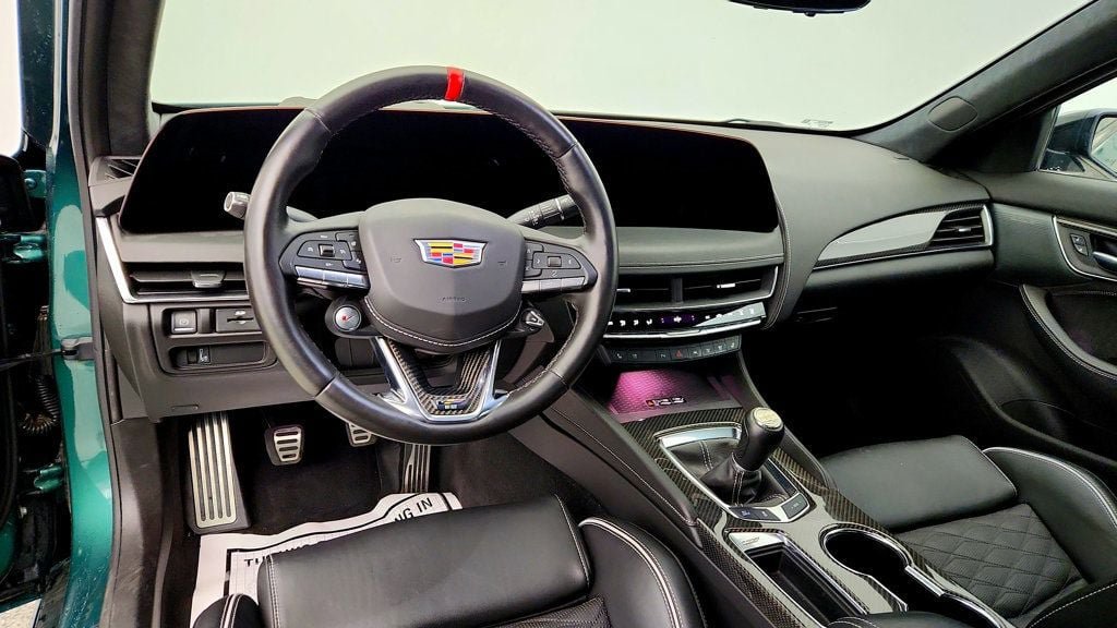 Used 2025 Cadillac CT5 V Blackwing w/ Parking Package RWD image 11