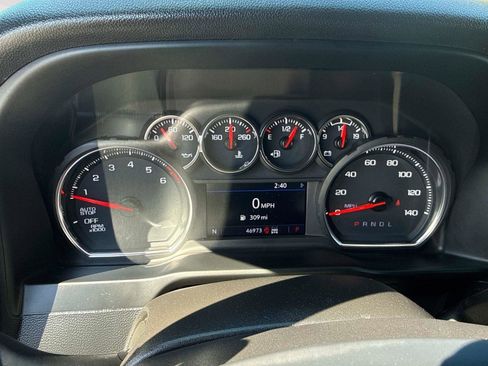 Used 2022 Chevrolet Silverado 1500 LT AWD/4WD image 28