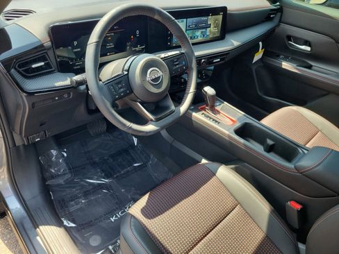 New 2025 Nissan Kicks SR image 22
