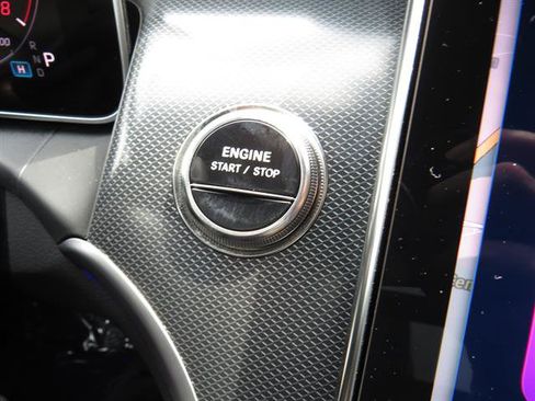 Used 2026 Mercedes-Benz GLC 350e 4MATIC image 11