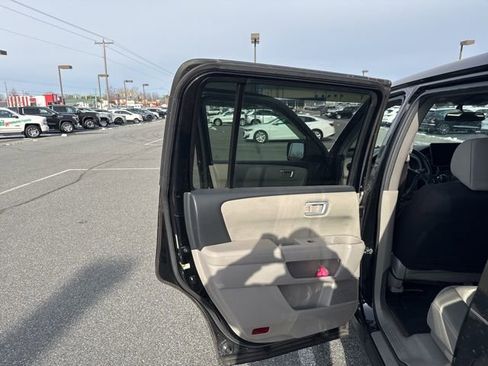 Used 2013 Honda Pilot LX image 11