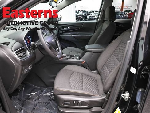 Used 2021 Chevrolet Equinox LT AWD/4WD image 14