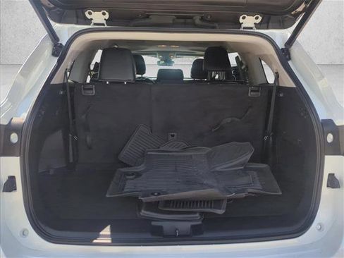 Used 2023 Toyota Highlander XLE FWD image 26