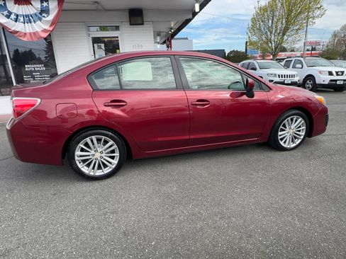 Used 2014 Subaru Impreza 2.0i Premium AWD/4WD image 5