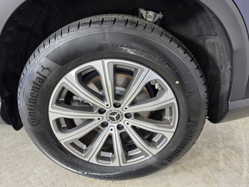Certified 2024 Mercedes-Benz GLC 300 4MATIC image 17