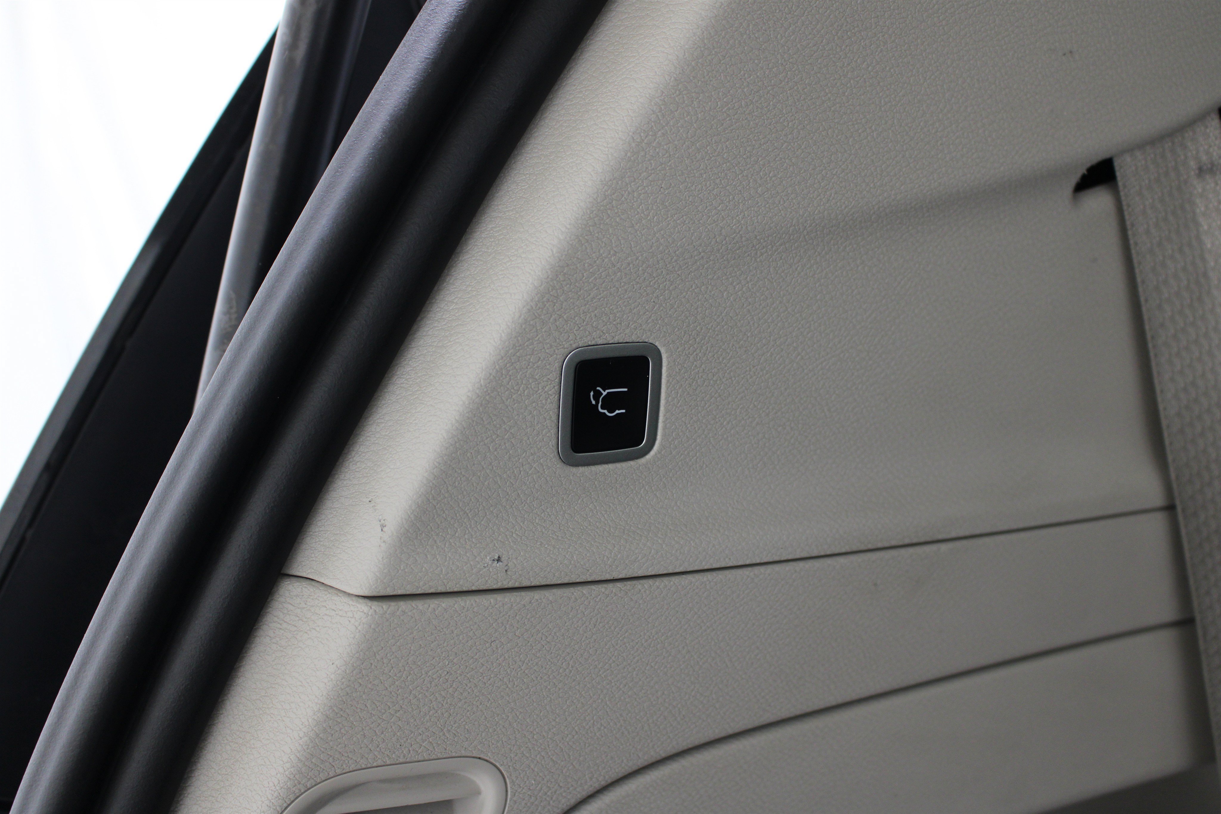 Used 2023 Chrysler Pacifica Touring-L FWD image 25