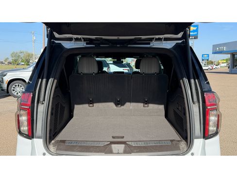 Used 2022 Chevrolet Suburban Z71 w/ Z71 Off-Road Package image 26