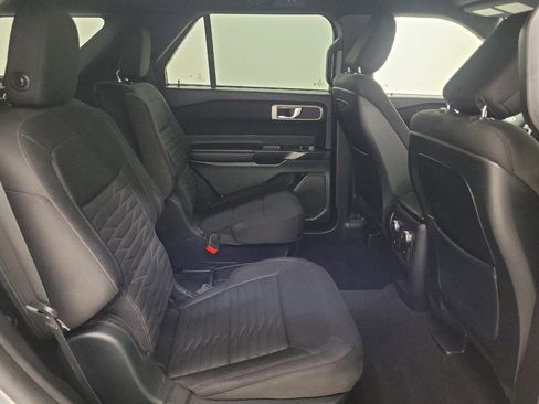Used 2020 Ford Explorer XLT AWD/4WD image 19