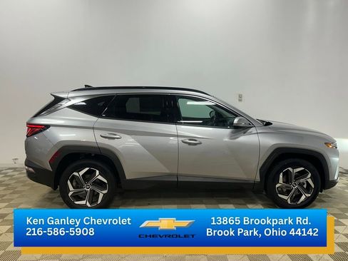 Used 2023 Hyundai Tucson Limited w/ Winter Package image 4