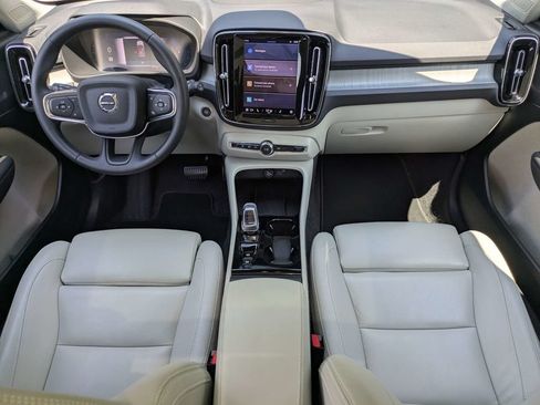 Used 2025 Volvo XC40 B5 Plus AWD/4WD image 14