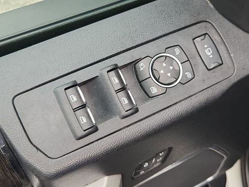 Used 2020 Ford F350 Lariat w/ Lariat Ultimate Package AWD/4WD image 24