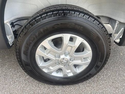 Used 2025 RAM ProMaster 3500 w/ Quick Order Package 24G SLT FWD image 11