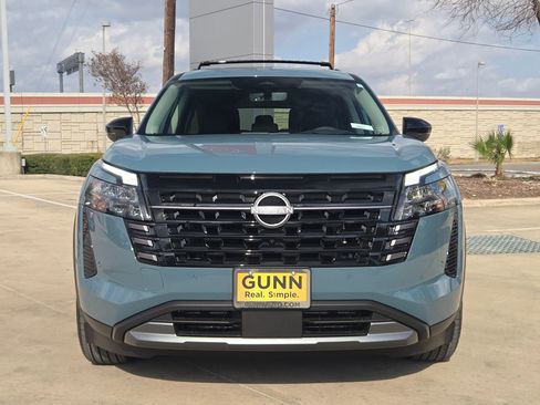 New 2026 Nissan Pathfinder Platinum image 8