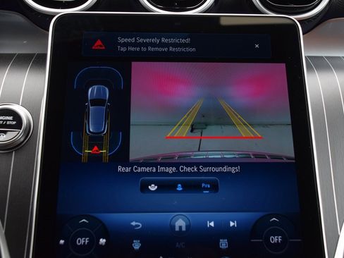 Certified 2025 Mercedes-Benz GLC 300 image 28