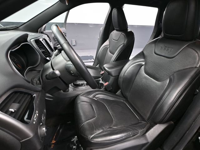 Used 2020 Jeep Cherokee High Altitude AWD/4WD image 18