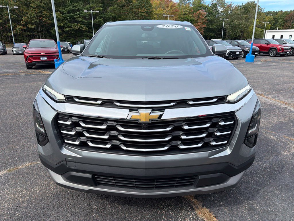 Used 2026 Chevrolet Equinox LT AWD/4WD image 2