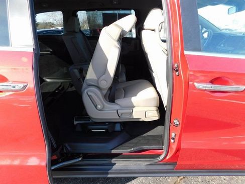 Used 2023 Honda Odyssey EX image 28