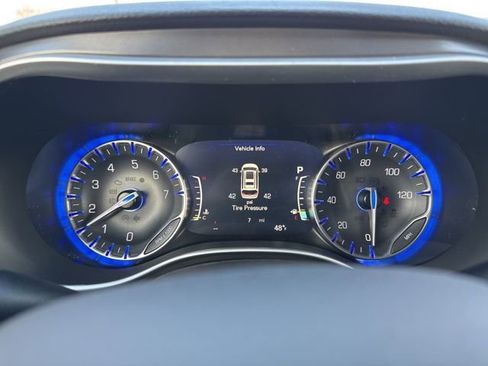 New 2026 Chrysler Pacifica Select w/ S Appearance Package FWD image 15