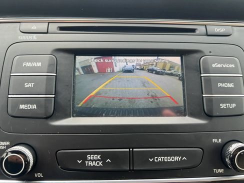 Used 2015 Kia Sedona EX FWD image 27