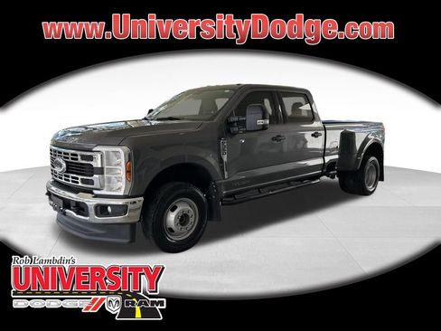 Used 2024 Ford F350 XLT image 1
