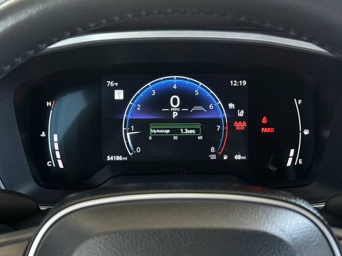 Used 2024 Toyota Corolla Cross XLE FWD image 22