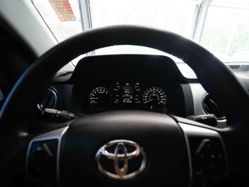 Used 2021 Toyota Tundra SR5 w/ TRD Off-Road Package AWD/4WD image 15