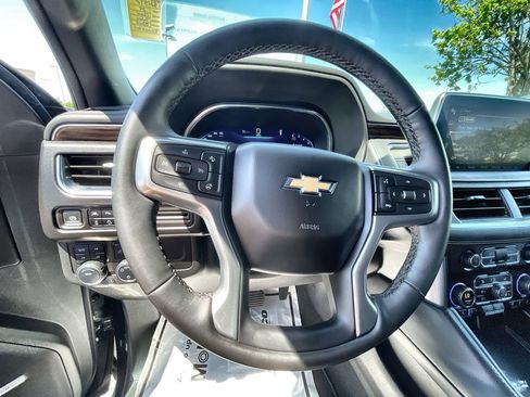 Used 2024 Chevrolet Tahoe Premier AWD/4WD image 11