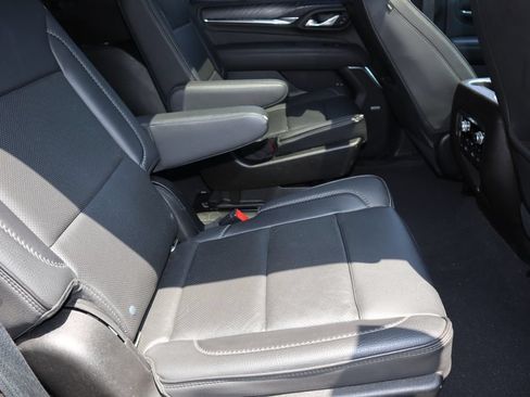 Used 2021 GMC Yukon Denali w/ Denali Ultimate Package AWD/4WD image 31