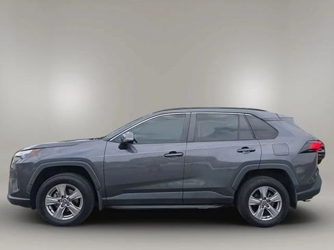 Used 2023 Toyota RAV4 XLE w/ Convenience Package FWD image 5