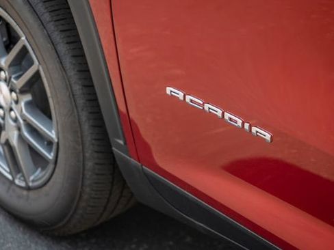 Used 2025 GMC Acadia Elevation AWD/4WD image 33