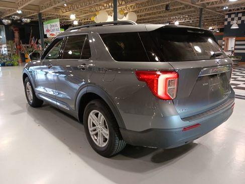 Used 2023 Ford Explorer XLT image 8