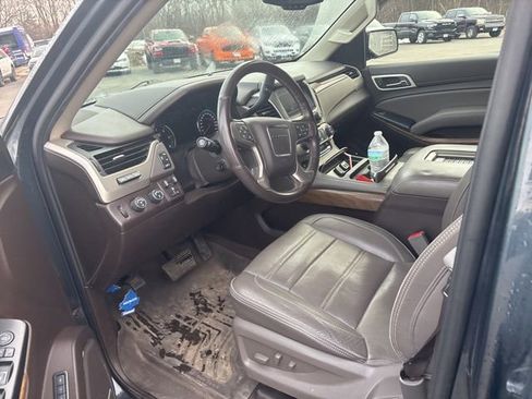 Used 2020 GMC Yukon XL Denali w/ Open Road Package image 12
