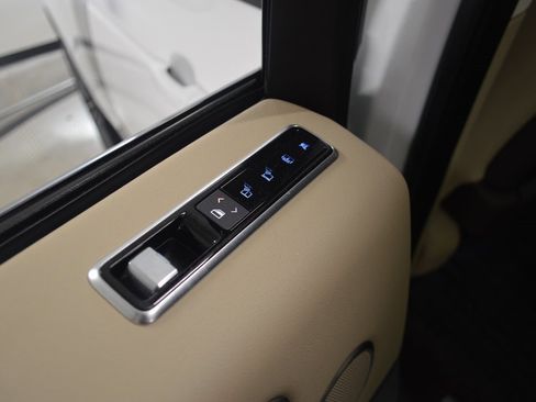 Used 2022 Land Rover Range Rover Westminster Edition image 39