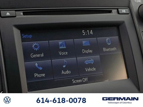 Used 2017 Toyota Camry SE image 36