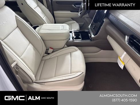 New 2026 GMC Yukon XL Denali AWD/4WD image 15