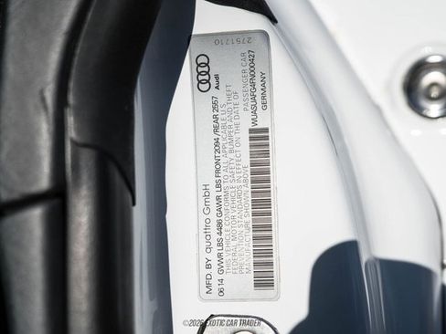 Used 2015 Audi R8 V8 w/ Full Leather Package image 71