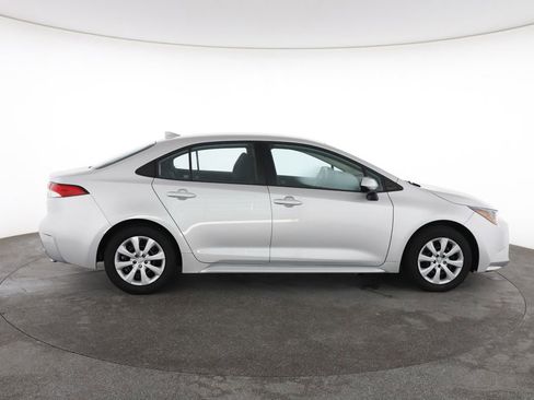 Used 2022 Toyota Corolla LE FWD image 14