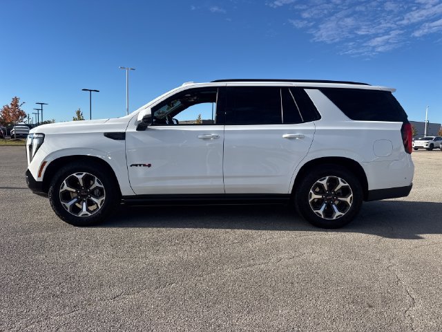 Used 2025 GMC Yukon AT4 Ultimate AWD/4WD image 3